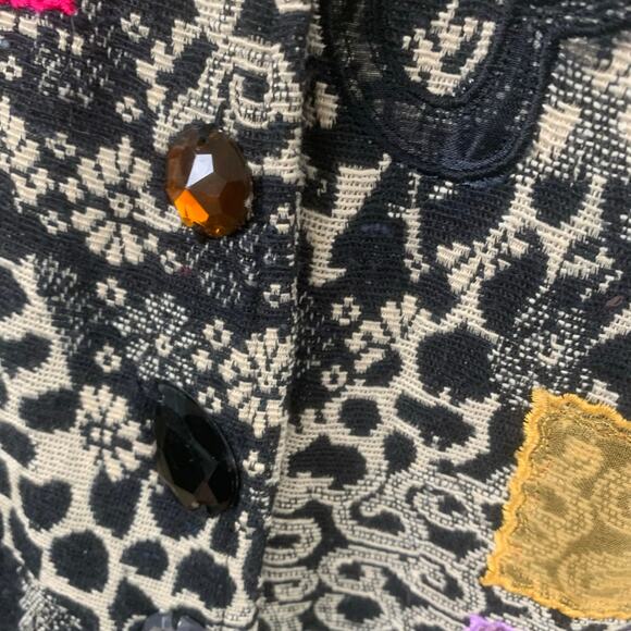 Vintage Size M Tapestry Embroidered Beaded Floral Jacket Art to Wear Patchwork - Picture 10 of 15